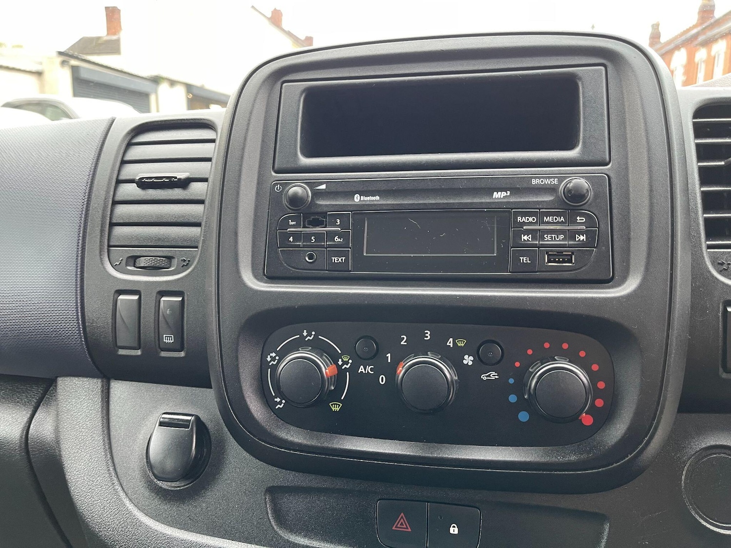 Used Vauxhall Vivaro 2017 for sale - 76259274: Photo 35