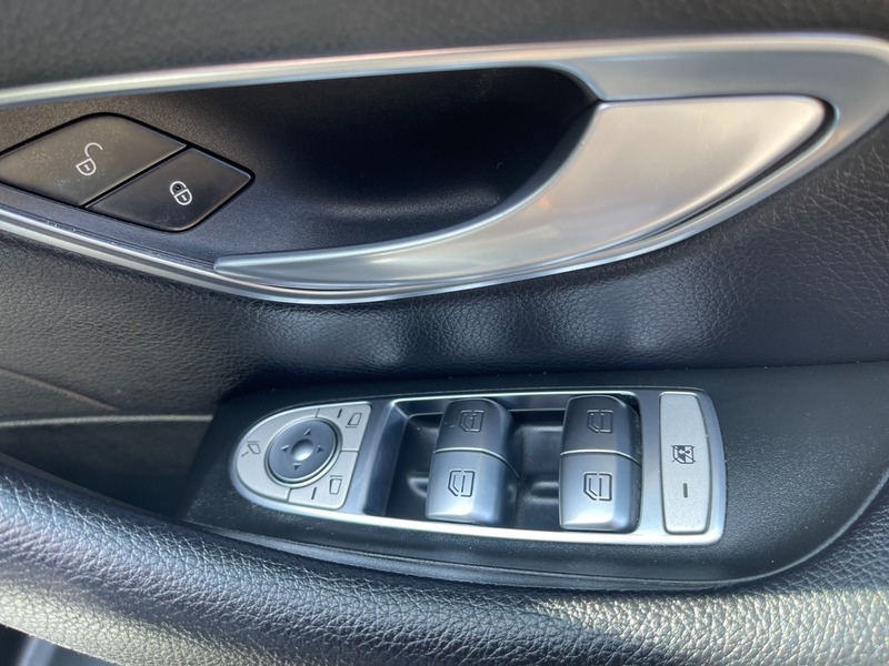 Used Mercedes-Benz E Class 2017 for sale - 76706531: Photo 24