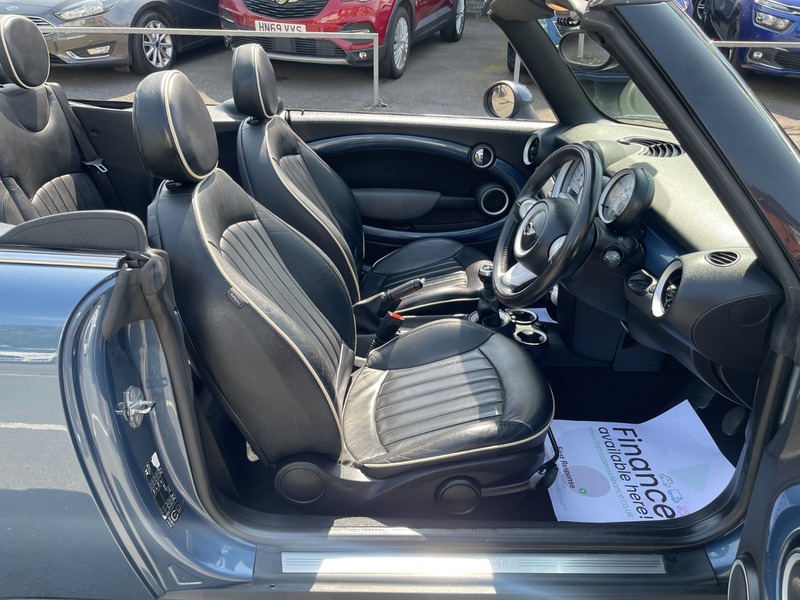 Used MINI Convertible 2009 for sale - 76706537: Photo 23