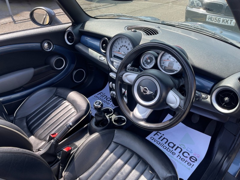 Used MINI Convertible 2009 for sale - 76706537: Photo 24
