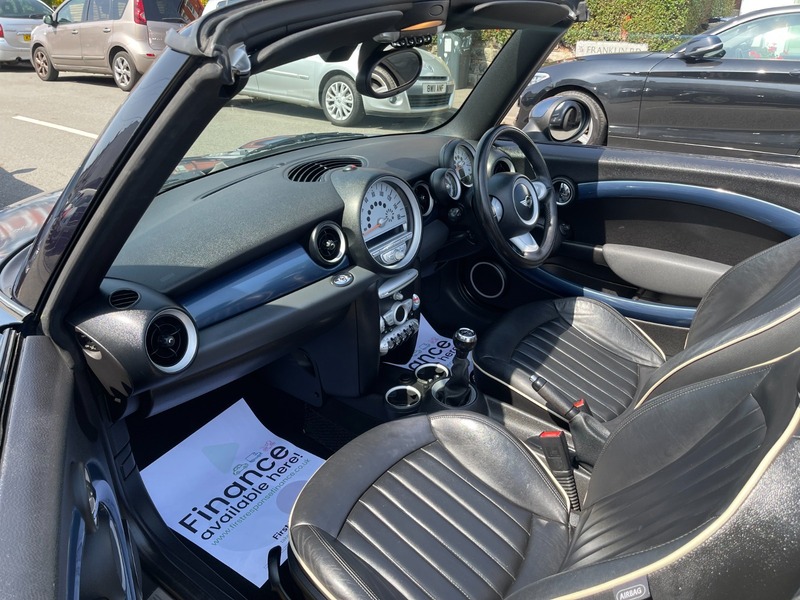 Used MINI Convertible 2009 for sale - 76706537: Photo 40