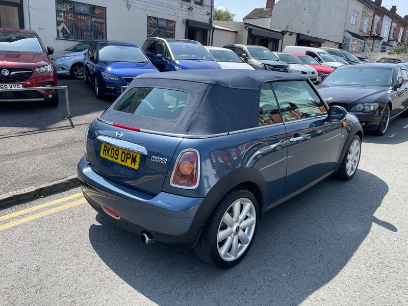 Used MINI Convertible 2009 for sale - 76706537: Photo 45