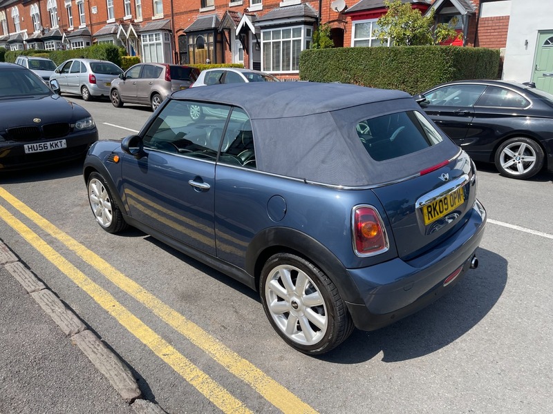 Used MINI Convertible 2009 for sale - 76706537: Photo 47