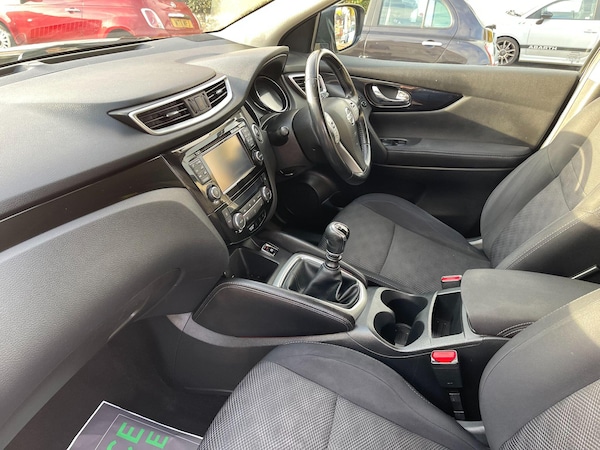 Used Nissan Qashqai 2017 for sale - 76240230: Photo 36
