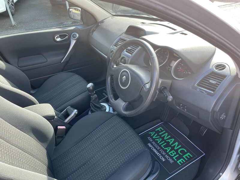 Used Renault Megane 2006 for sale - 76863658: Photo 26