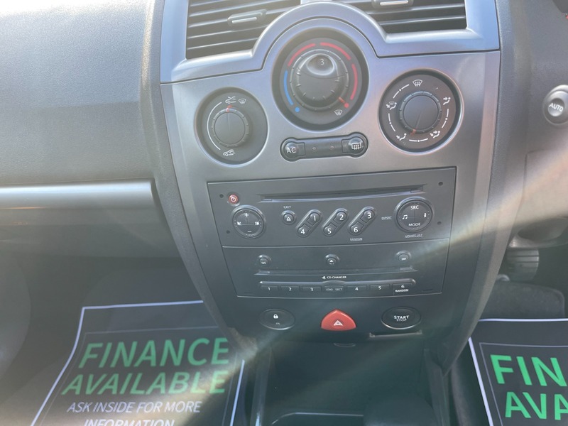 Used Renault Megane 2006 for sale - 76863658: Photo 30