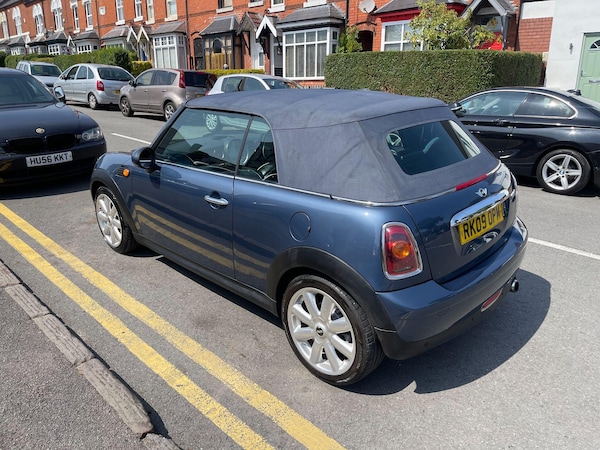 Used MINI Convertible 2009 for sale - 75507289: Photo 27