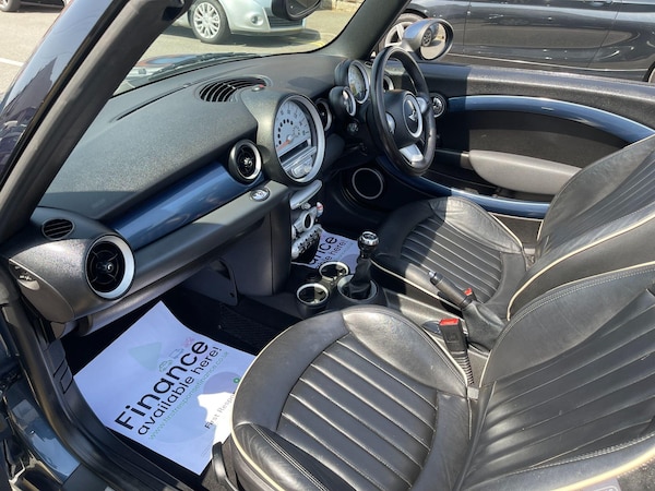 Used MINI Convertible 2009 for sale - 75507289: Photo 45