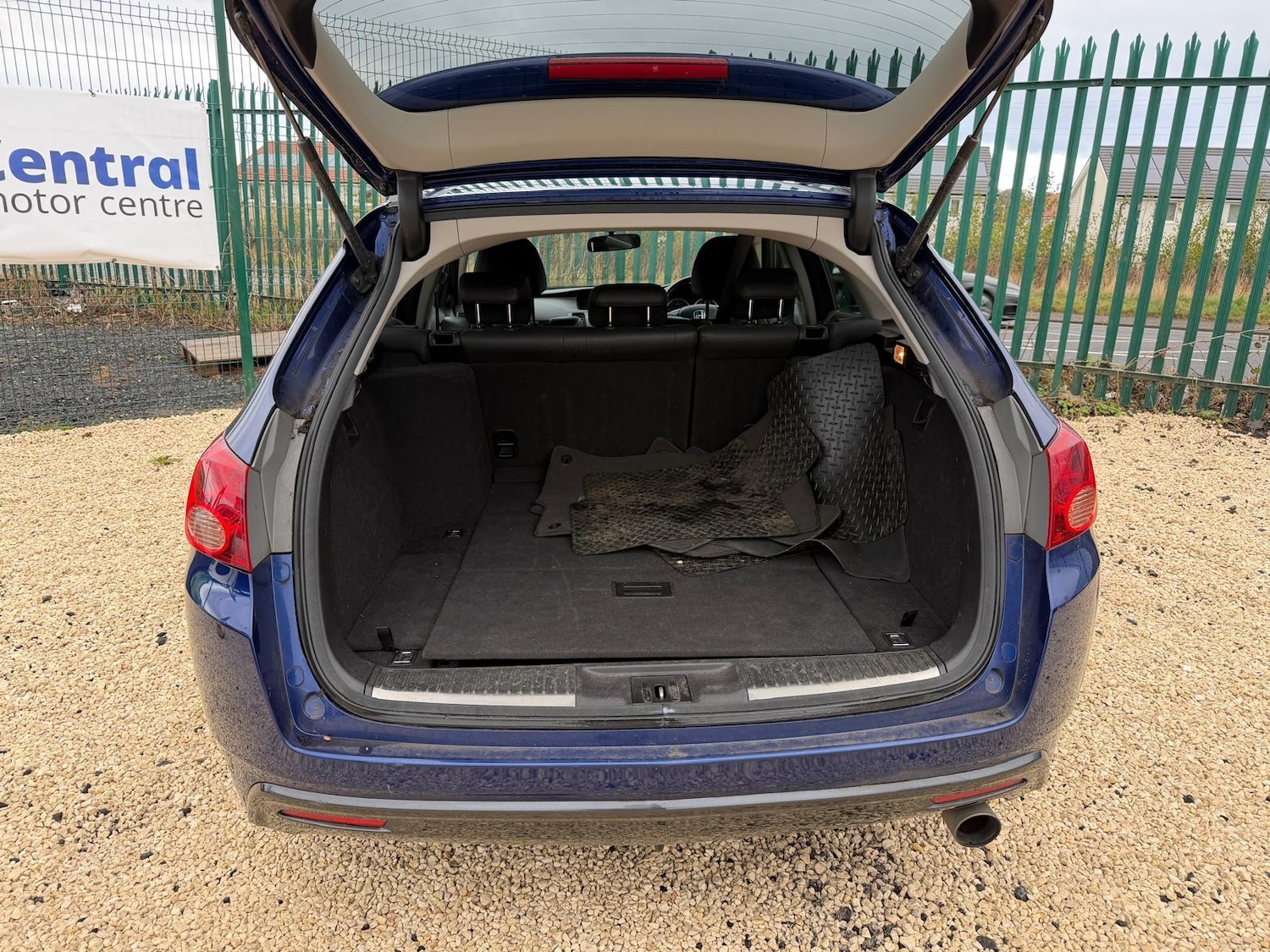 Used Honda Accord 2009 for sale - 76682518: Photo 8