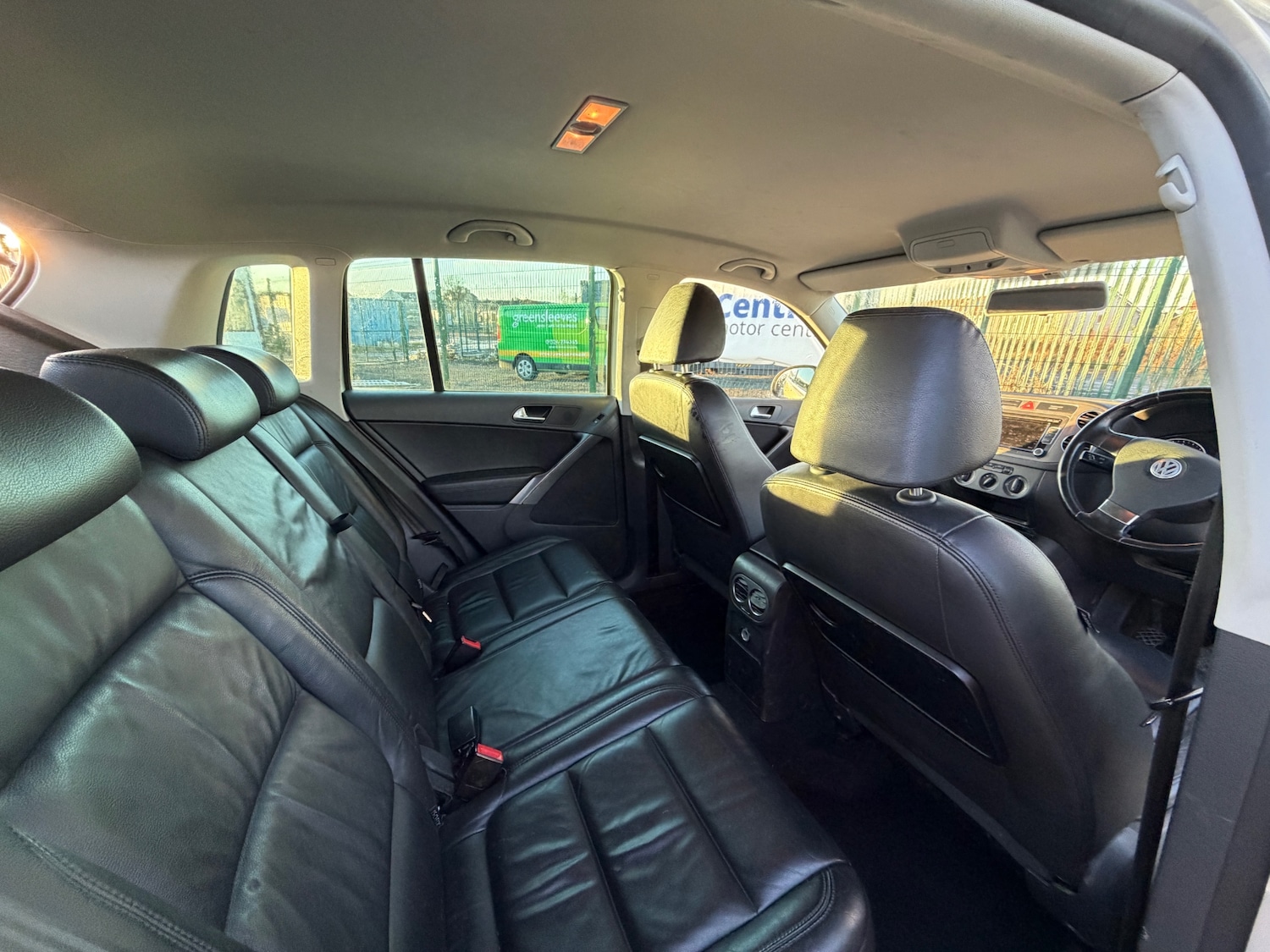 Used Volkswagen Tiguan 2009 for sale - 76664615: Photo 6