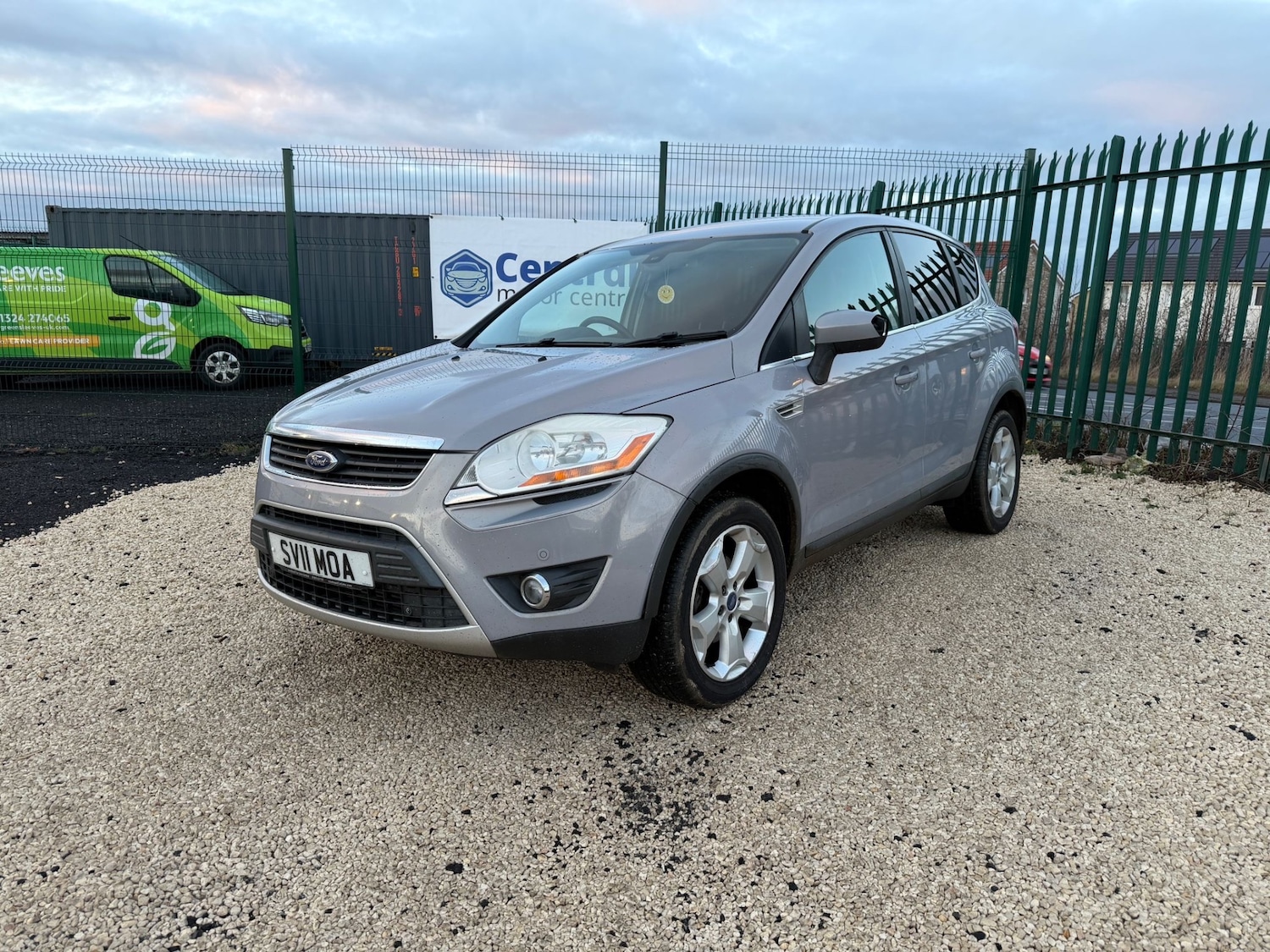 Used Ford Kuga 2011 for sale - 77240353: Photo 2