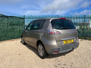 Used Renault Scenic 2012 for sale - 78139748: Photo
