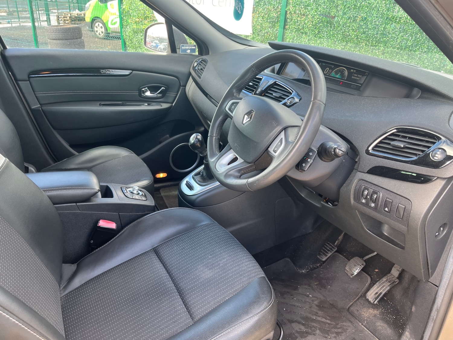 Used Renault Scenic 2012 for sale - 78139748: Photo 6