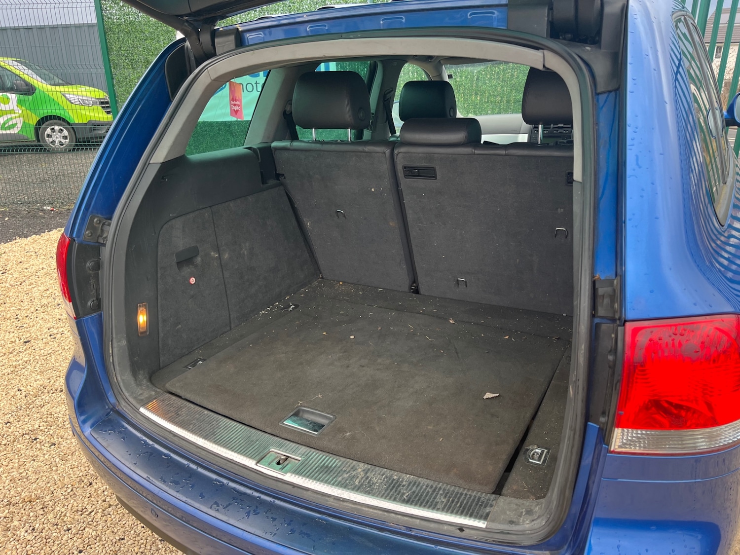 Used Volkswagen Touareg 2004 for sale - 77318575: Photo 10