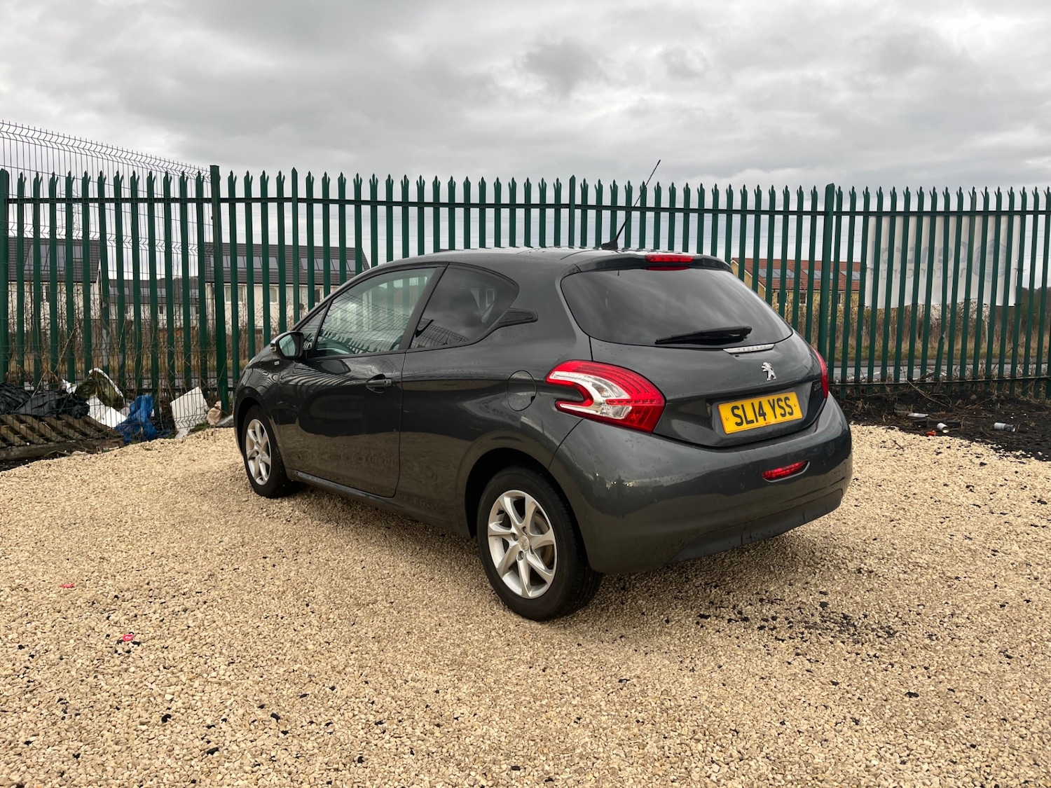 Used Peugeot 208 2014 for sale - 77240782: Photo 3