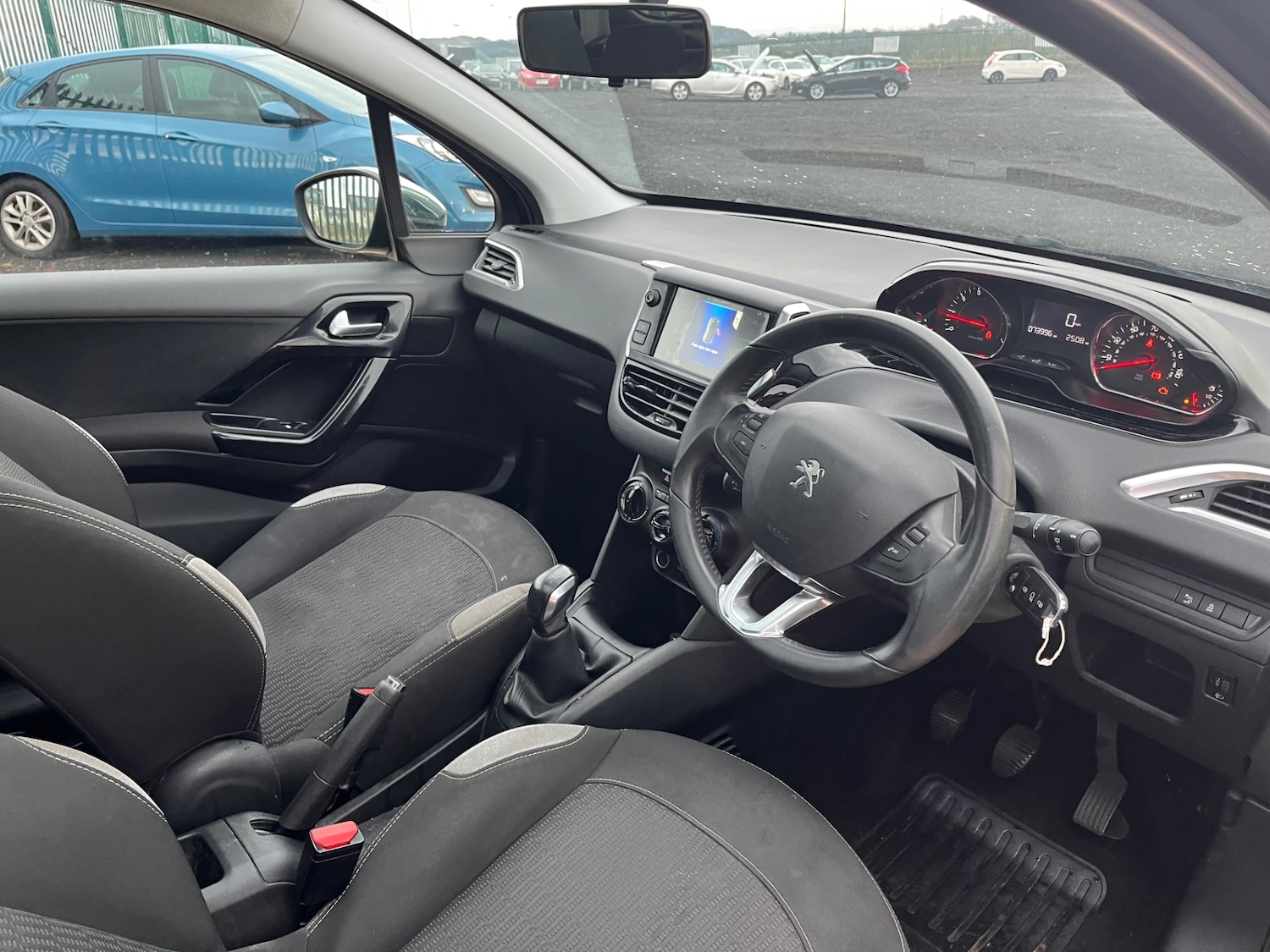 Used Peugeot 208 2014 for sale - 77240782: Photo 5