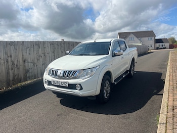 Used Mitsubishi L200 2015 for sale - 79353425: Photo