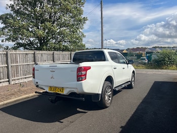 Used Mitsubishi L200 2015 for sale - 79353425: Photo