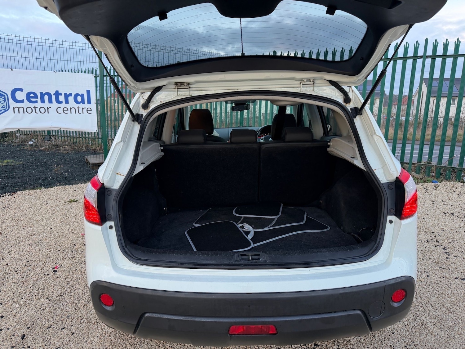 Used Nissan Qashqai 2011 for sale - 77235994: Photo 5