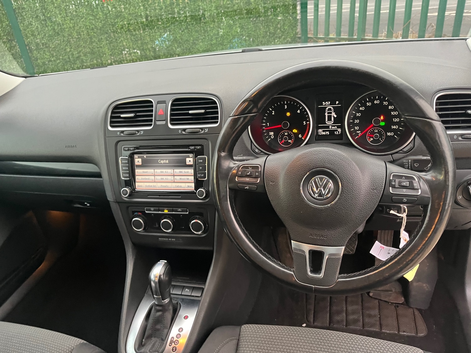 Used Volkswagen Golf 2011 for sale - 77801925: Photo 5