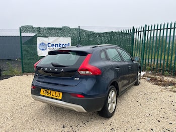 Used Volvo V40 Cross Country 2014 for sale - 79801257: Photo