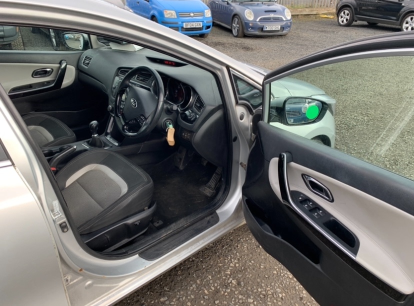 Used Kia Ceed 2012 for sale - 76393444: Photo 5