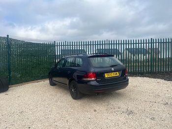 Used Volkswagen Golf 2010 for sale - 77819048: Photo