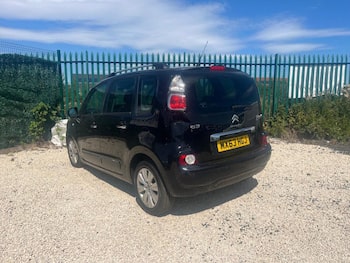 Used Citroen C3 Picasso 2013 for sale - 79801263: Photo