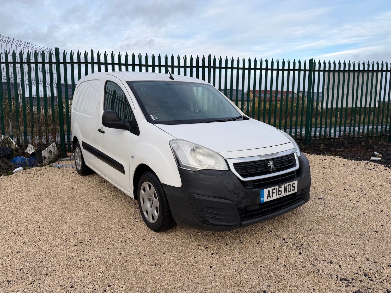 Used Peugeot Partner 2016 for sale - 77896828: Photo 2