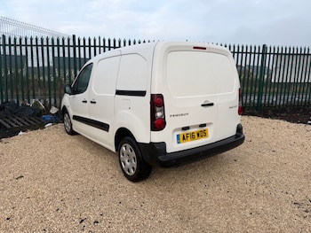 Used Peugeot Partner 2016 for sale - 77896828: Photo