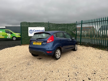 Used Ford Fiesta 2010 for sale - 77337857: Photo