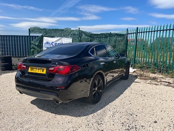 Used Infiniti Q70 2017 for sale - 79257890: Photo