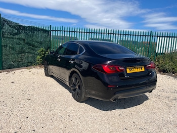 Used Infiniti Q70 2017 for sale - 79257890: Photo