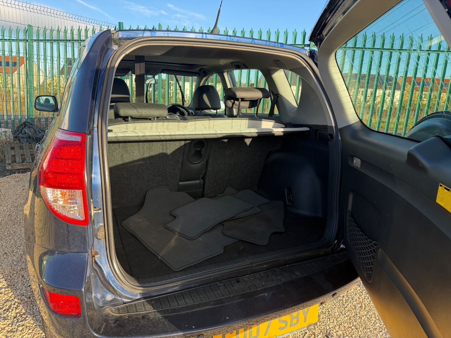 Used Toyota RAV4 2007 for sale - 76626427: Photo 8