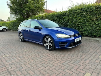 Volkswagen - Golf