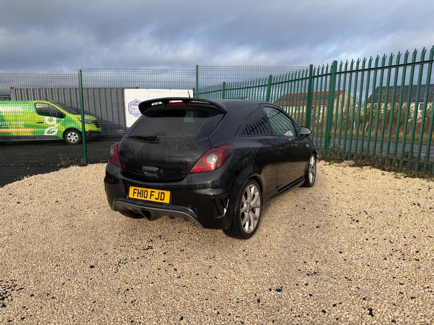 Used Vauxhall Corsa 2010 for sale - 76720388: Photo 3