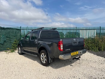 Used Nissan Navara 2015 for sale - 79639020: Photo