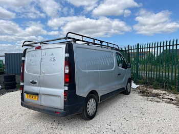 Used Vauxhall Vivaro 2015 for sale - 79262182: Photo