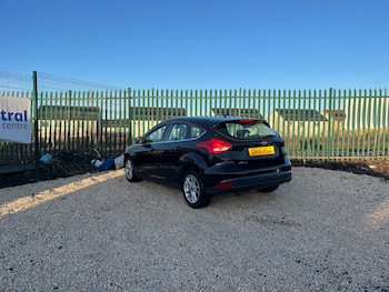 Used Ford Focus 2016 for sale - 77975678: Photo