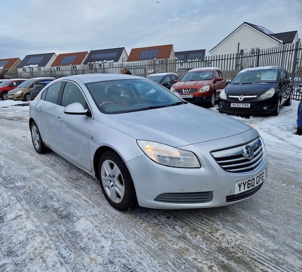Used Vauxhall Insignia 2010 for sale - 73838196: Photo 1
