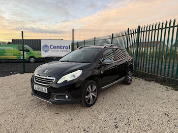 Used Peugeot 2008 2015 for sale - 76603019: Photo