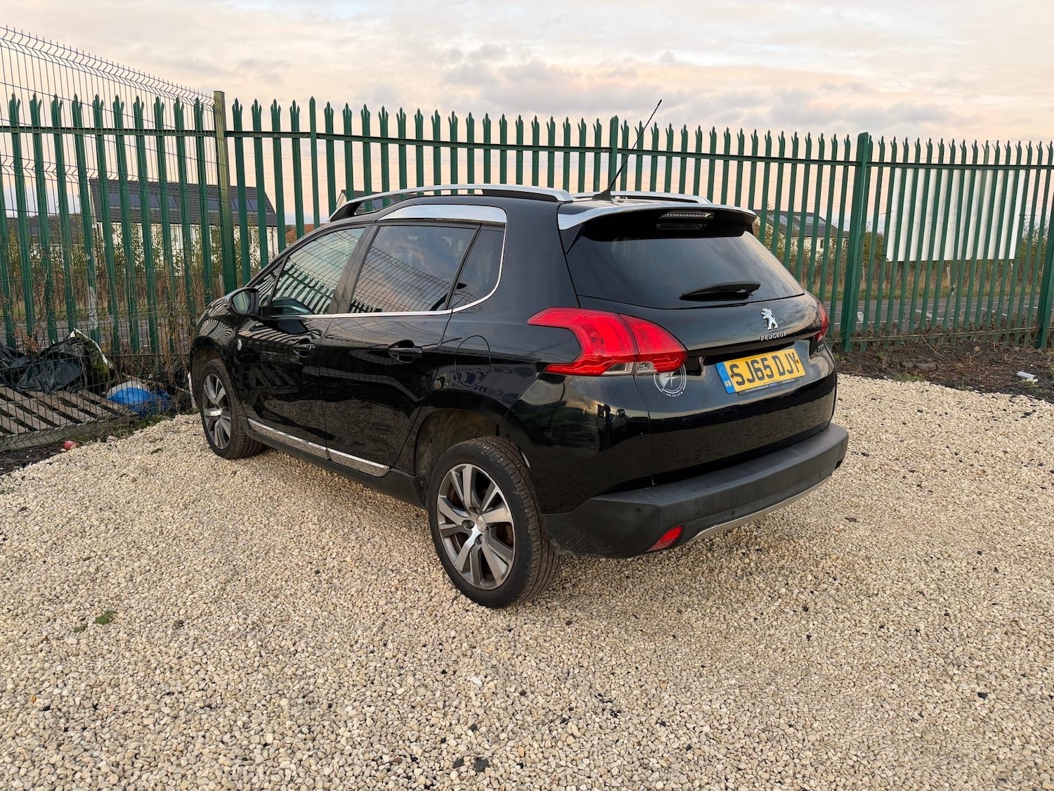 Used Peugeot 2008 2015 for sale - 76603019: Photo 3