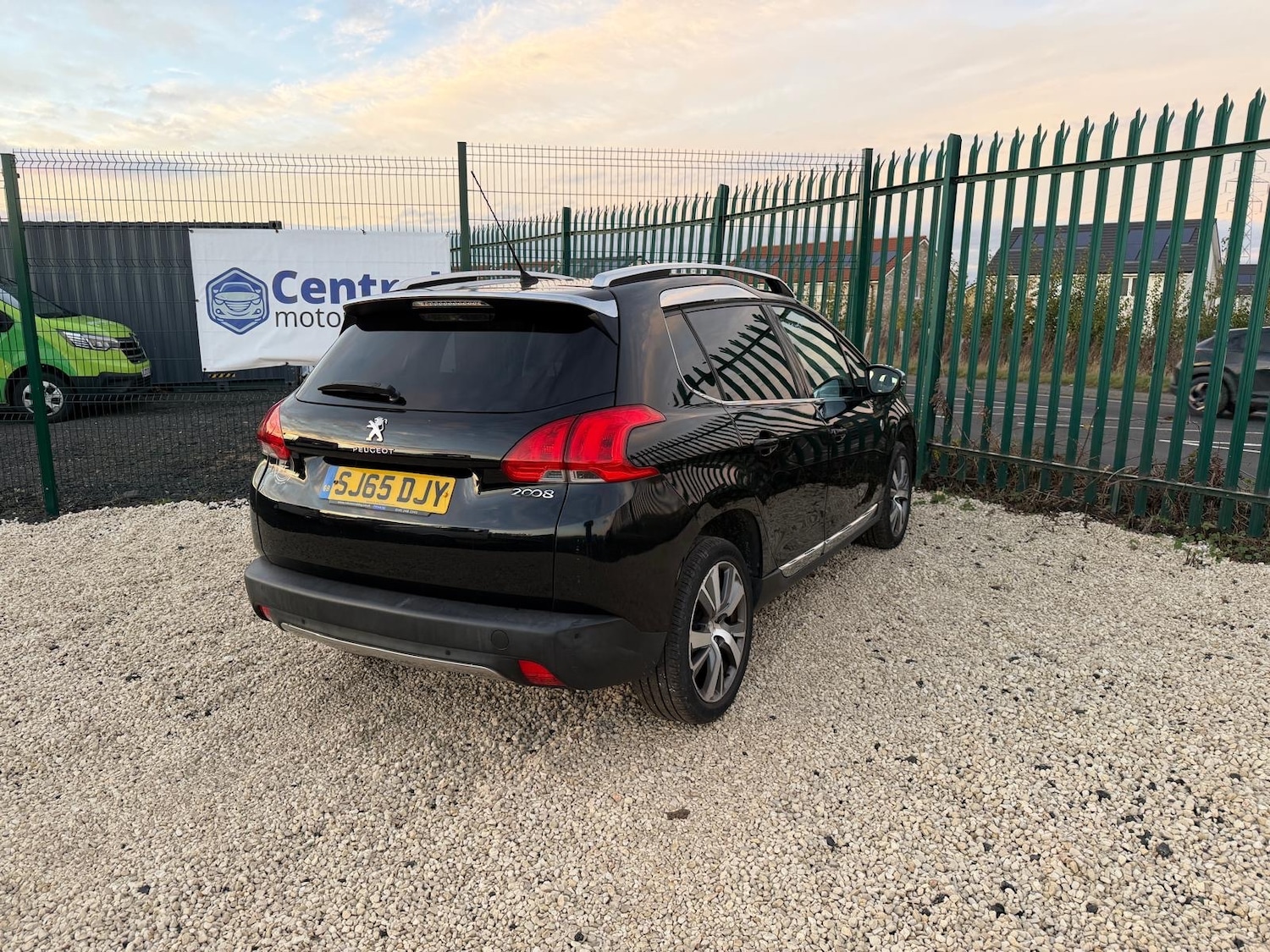 Used Peugeot 2008 2015 for sale - 76603019: Photo 4