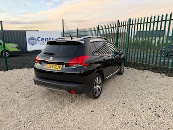 Used Peugeot 2008 2015 for sale - 76603019: Photo