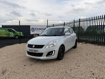 Used Suzuki Swift 2015 for sale - 76682683: Photo