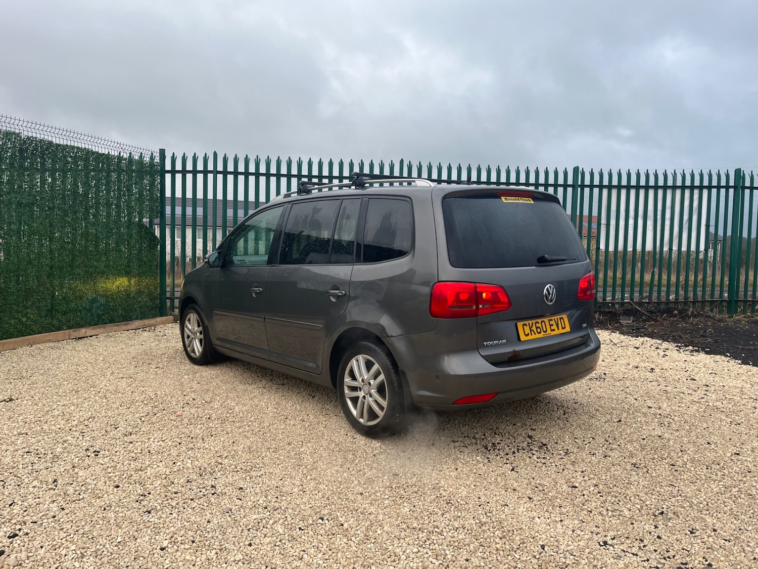 Used Volkswagen Touran 2010 for sale - 77324525: Photo 4