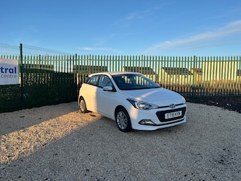 Used Hyundai i20 2018 for sale - 78554292: Photo