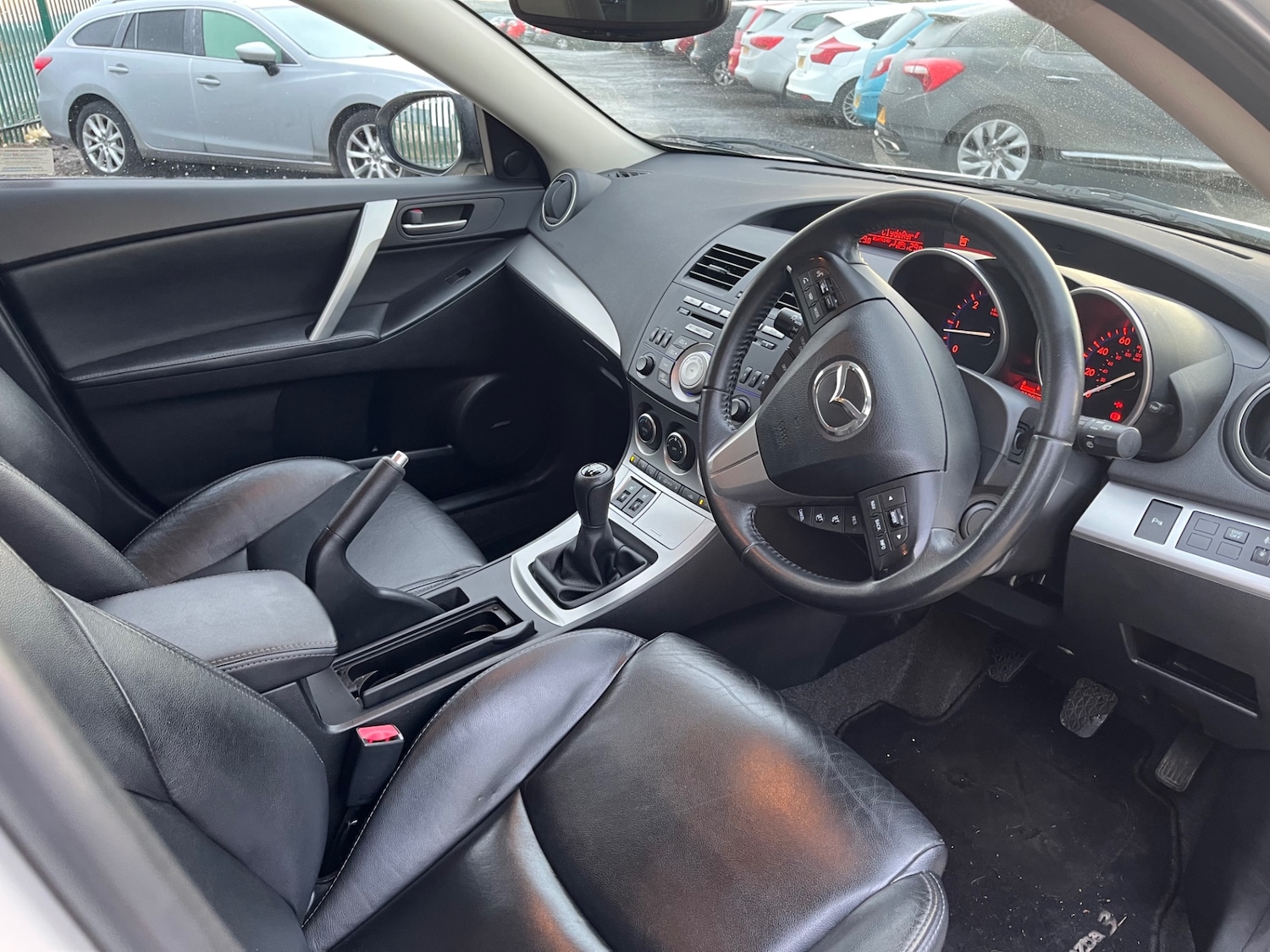 Used Mazda Mazda3 2010 for sale - 77220476: Photo 6