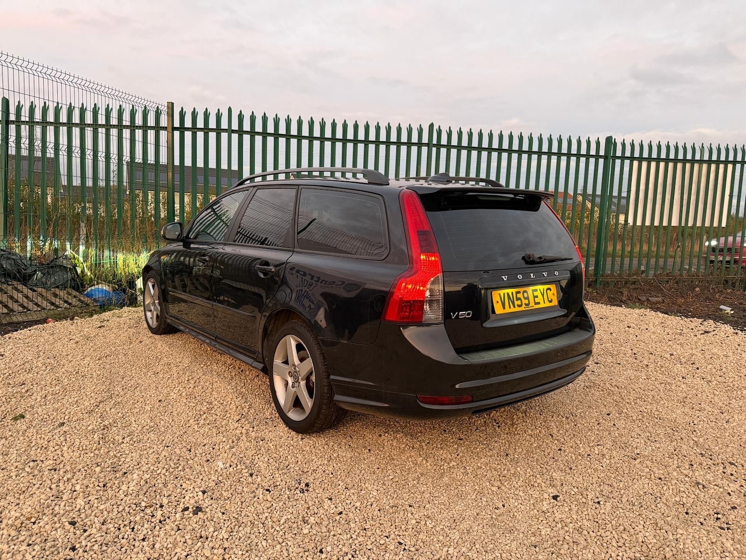 Used Volvo V50 2009 for sale - 76603028: Photo 3
