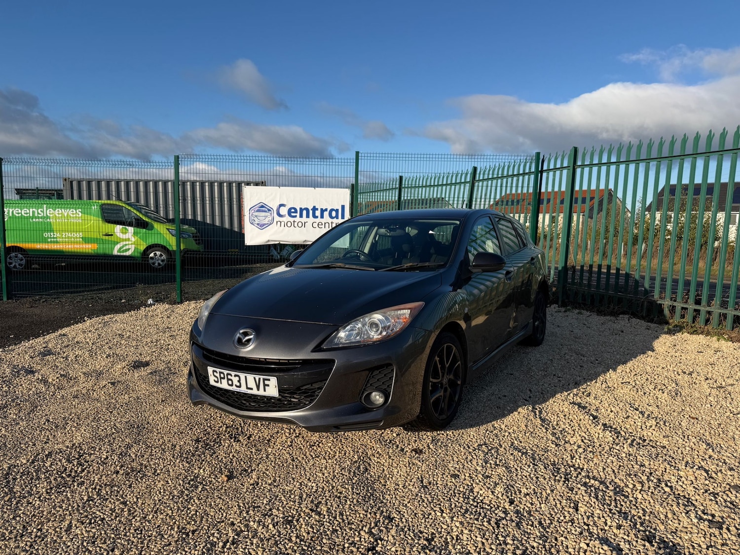 Used Mazda Mazda3 2013 for sale - 76626448: Photo 2